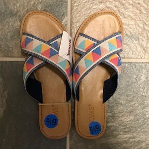 TOMS Southwest Pattern Slide Sandals Size 6.5 NWT